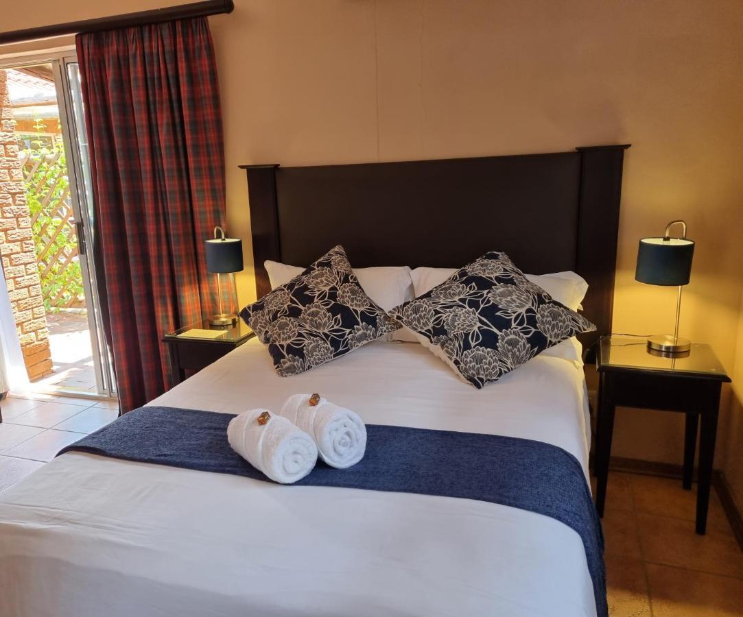 Camelia Guest House Bloemfontein Exterior photo